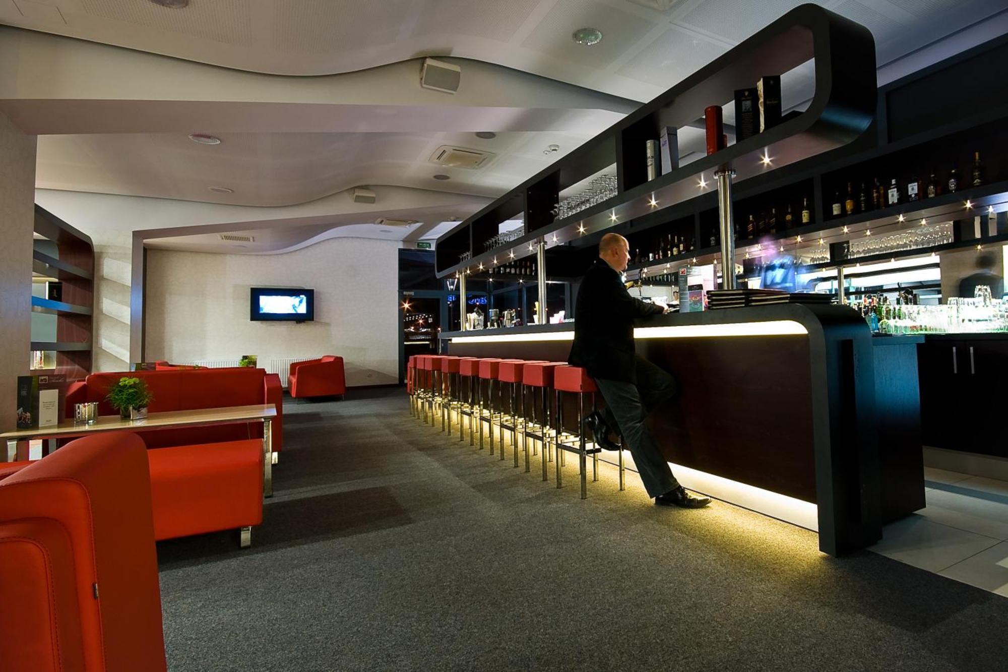 Hotel Poznanski A2 Luboń 외부 사진