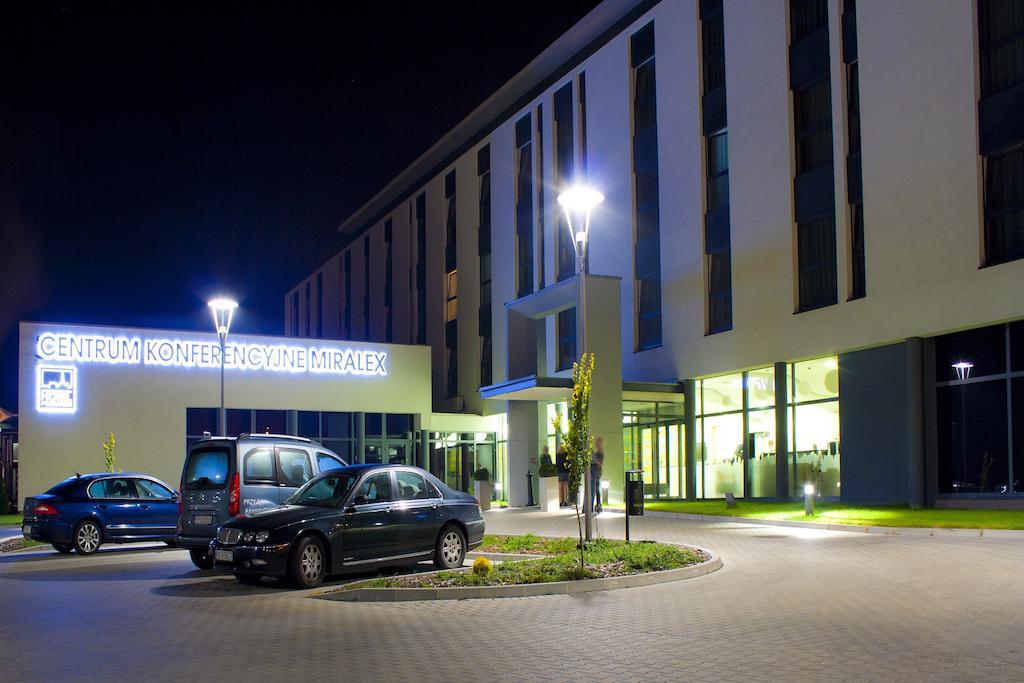 Hotel Poznanski A2 Luboń 외부 사진