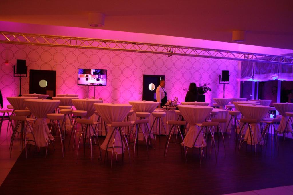 Hotel Poznanski A2 Luboń 외부 사진